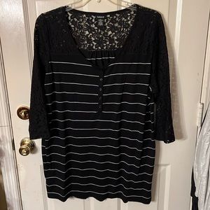 Womens Size 3 Torrid Top